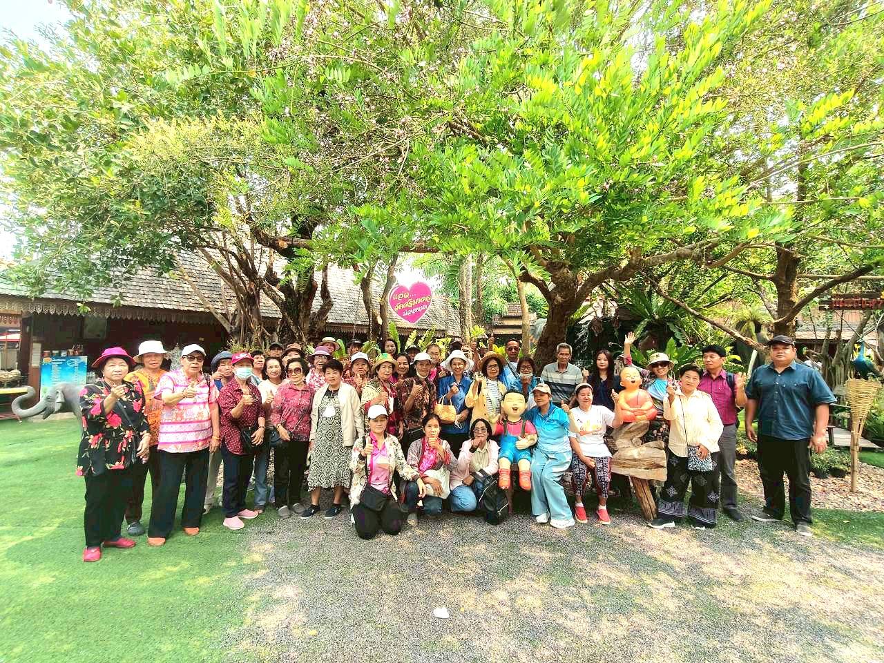 โครงการ เรียนรู้ถิ่น แผ่นดินเกิด รุ่นผู้สูงอายุ เสริมสร้างการเรียนรู้วัฒนธรรมศิลปะ สร้างพลังใจรักบ้านเกิด